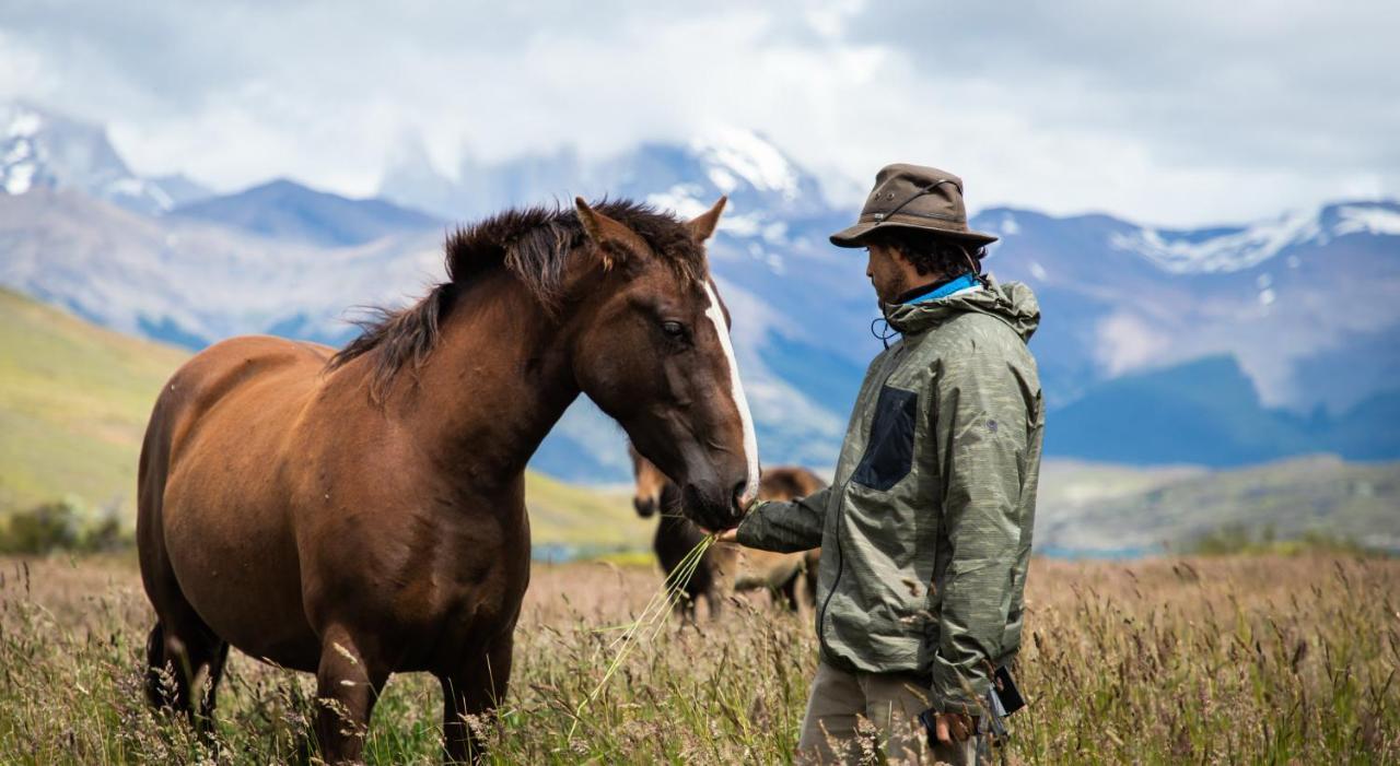 โรงแรมริโอ เซร์ราโน แอนด์ สปา Torres del Paine National Park ภายนอก รูปภาพ