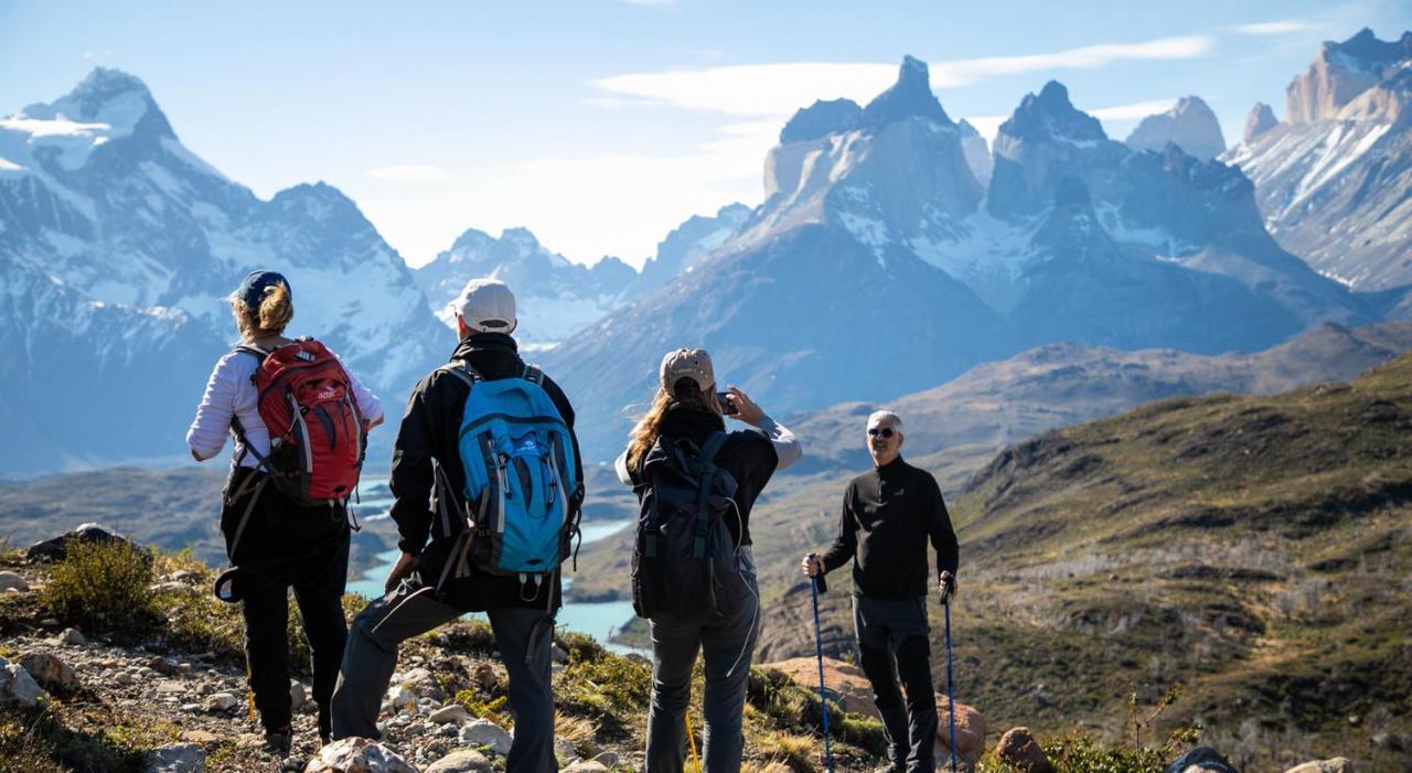 โรงแรมริโอ เซร์ราโน แอนด์ สปา Torres del Paine National Park ภายนอก รูปภาพ
